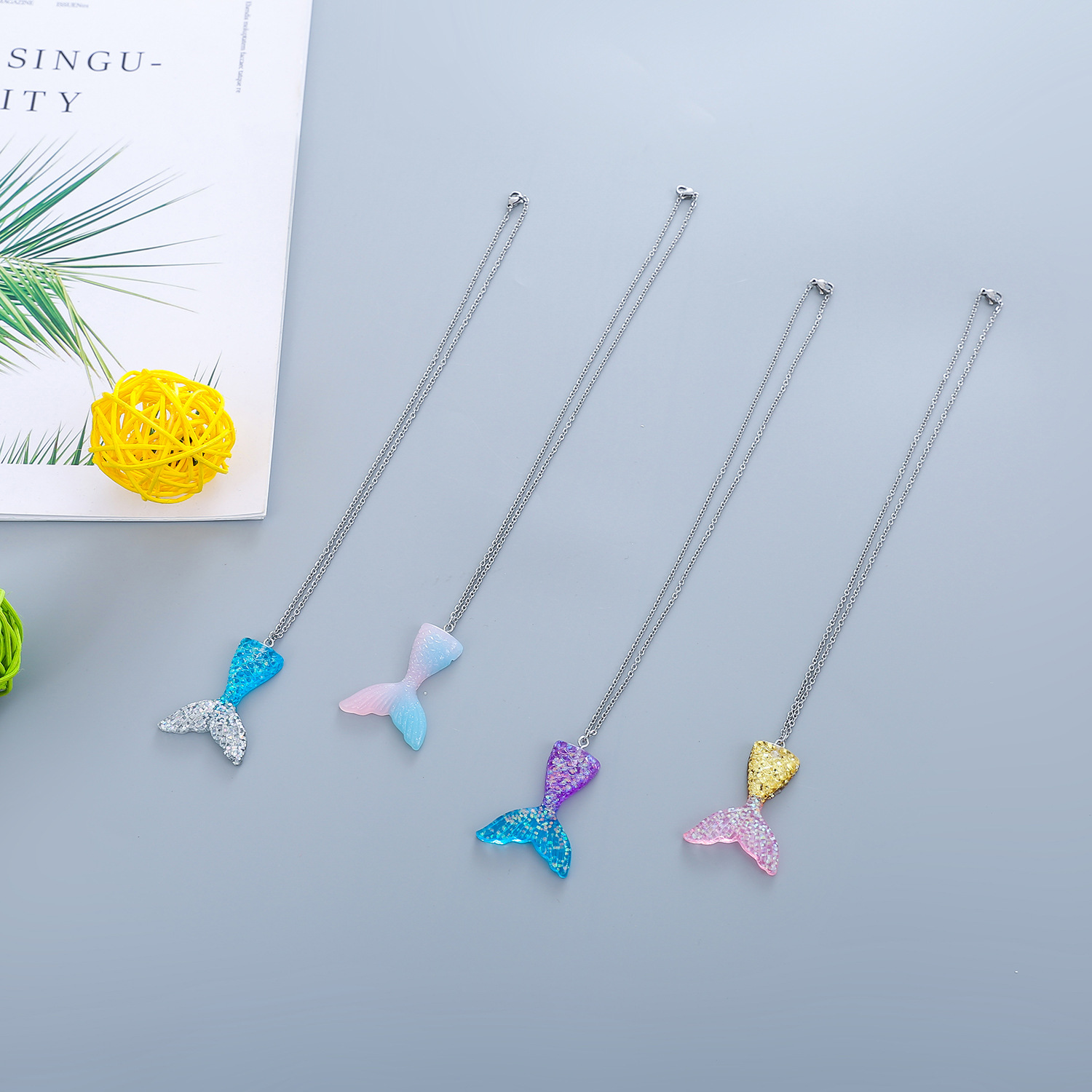 2021 Mermaid Necklace Mermaid Necklace dazzling gradient stainless steel fishtail pendant Necklace