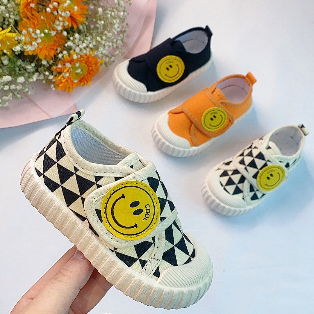 Children's Canvas Shoes Spring 2024 New Korean Style Smiley Casual Baby Shoes for Girls 0 to 5 Years Old Daily Comfort