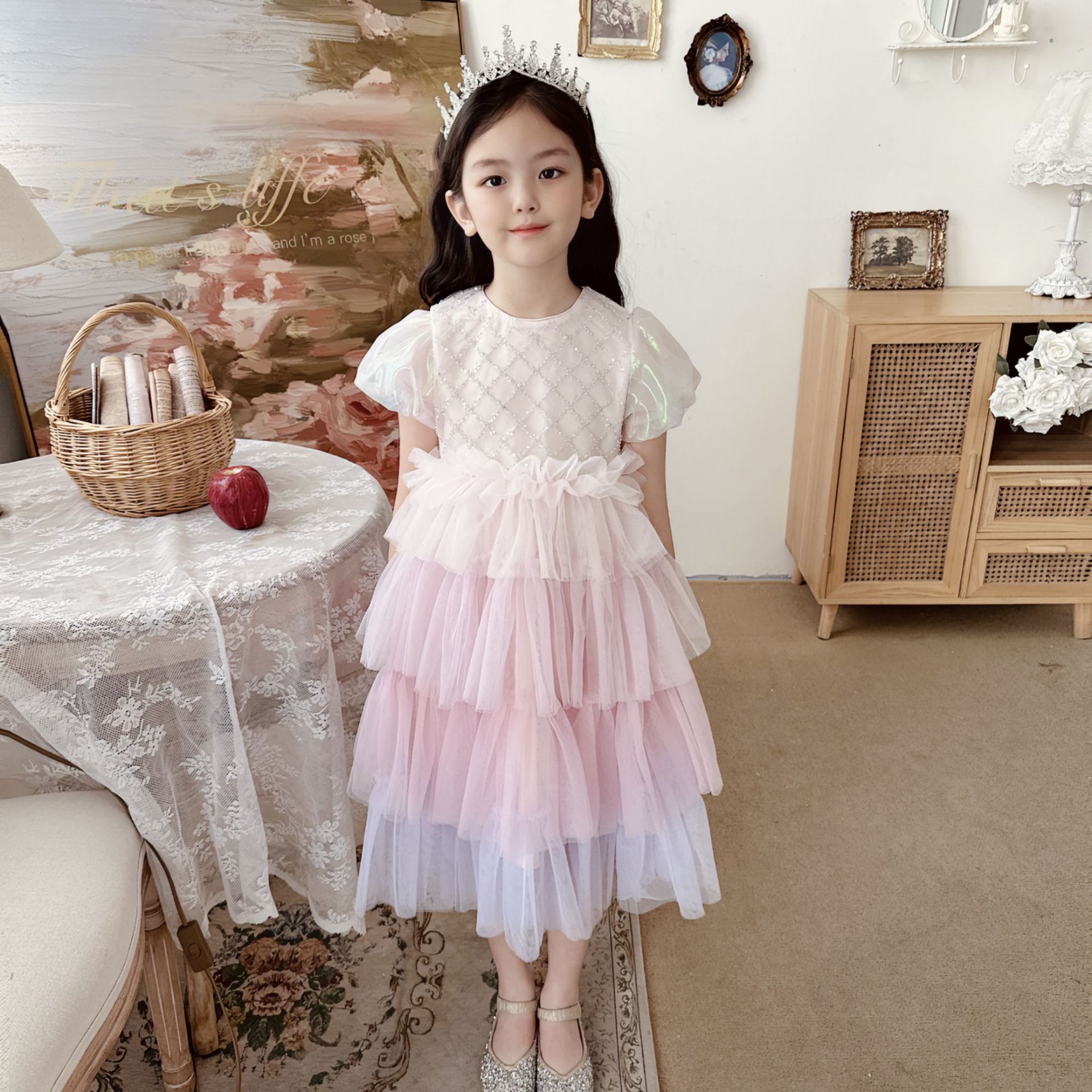 Factory Girl Dress 2023 Summer New Children's Mesh Ruffled Cake Skirt Stylist Princess Dress Ceremony Skirt