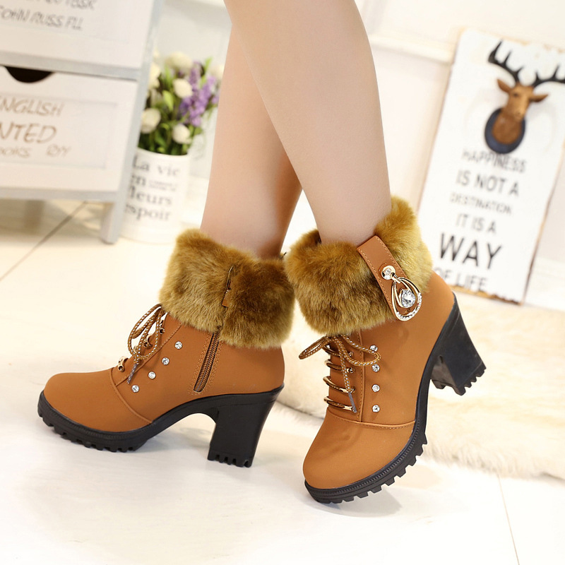 Snow boots for women 35-42 in stock 2023 autumn and winter chunky heel short women's boots side zipper fashion boots high heel pendant