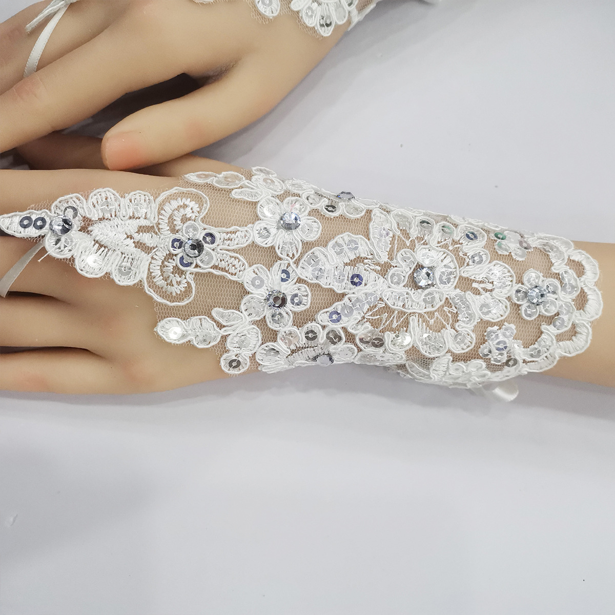 Flower Girl Children's Gloves White Lace Dress Wedding Girl Performance Short Hook Finger Dancing Decoration Foreign Trade