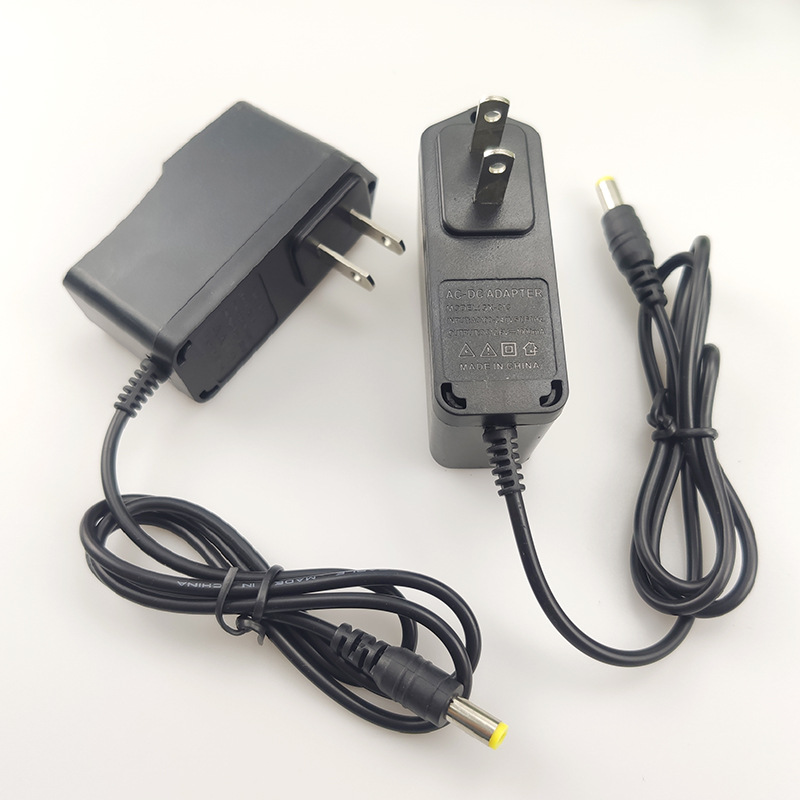 Wholesale 12.6V1000MA lithium battery charger DC5.5 * 2.1 with line 12v variable light hand drill charging head