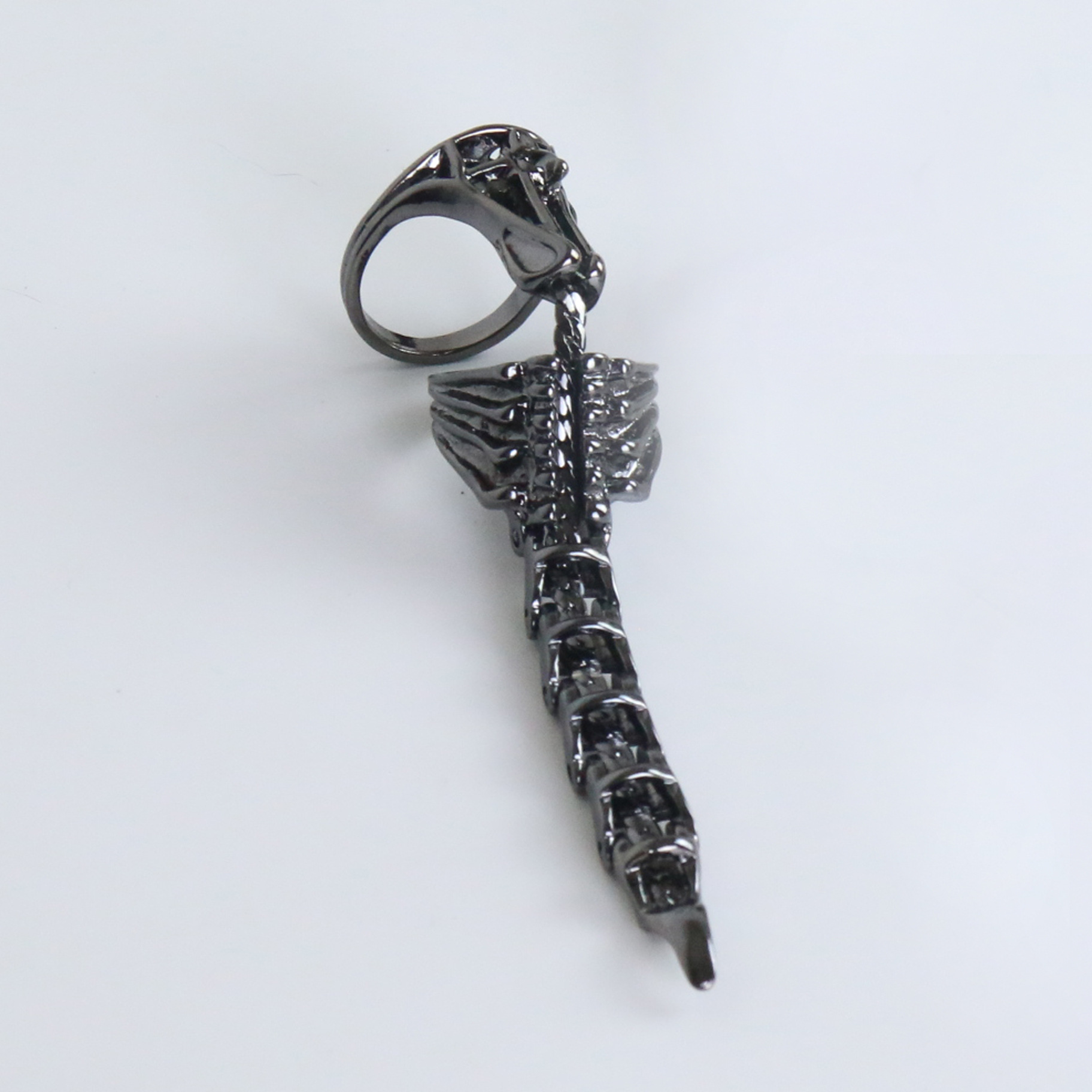European and American personality domineering keel movable joint hip hop old retro hipster rock punk Dragon dragon spine ring