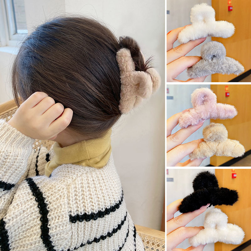 Plush hair clip women's summer fur hair clip back head shark clip small size South Korea children's solid color headdress wholesale