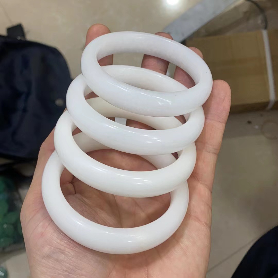 White Jade Bracelet Afghanistan White Jade Bracelet Sichuan White Jade Bracelet White Jade Bracelet Will Sell Gifts