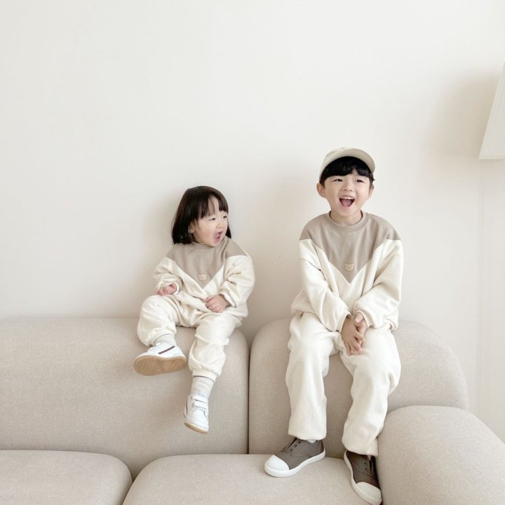 ins 春装新款韩国套装休闲洋气男女宝宝中小儿童套头衫两件套