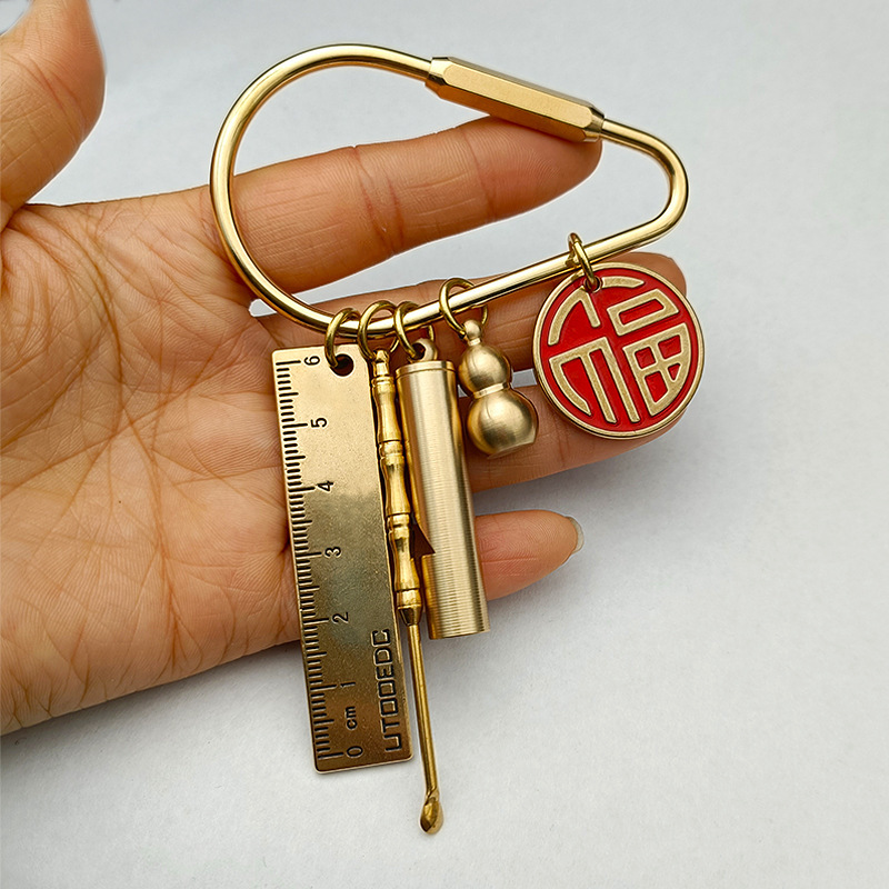 シンプルな黄銅のo型は水滴を掛けてd型を掛けます。|undefined