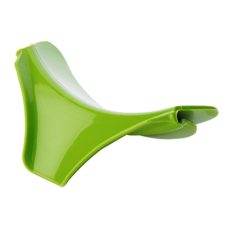 Stall supply kitchen supplies edge anti-spill funnel deflector food grade silicone soup pourer kitchen tools