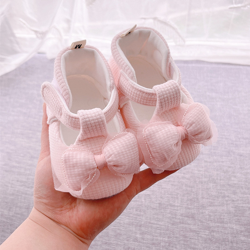 Spring and summer female baby princess shoes 0-1 year old baby shoes non-slip soft sole shoes do not drop Spring and Autumn New Baby