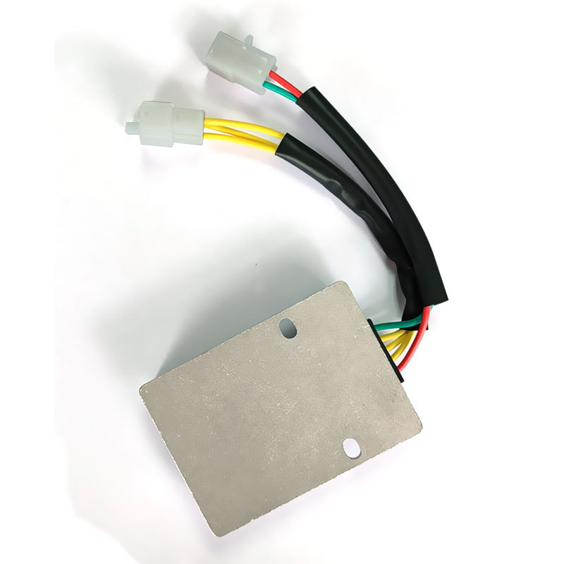Motorcycle voltage regulator suitable for Guangyang KYMCO 125 200 250 300 rectifier voltage regulator charger
