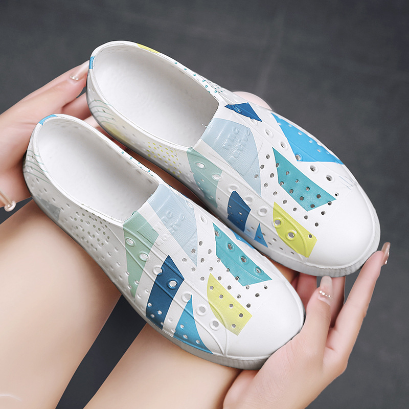 2024 New LUCHI TEMU Hole Shoes Men's Spray Beach Shoes Men's and Women's Casual Shoes Couple's Baotou Breathable