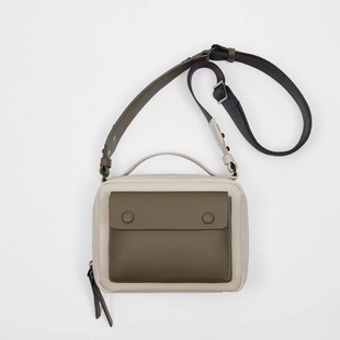 2024 new men's bag simple messenger bag men's fashion all-match satchel handbag color matching small square bag messenger bag