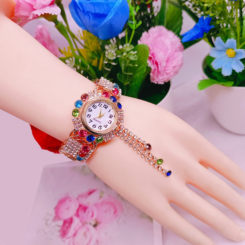 Foreign trade explosions fashion diamond women's watch cross-border fashion diamond watch Korean alloy bracelet in stock wholesale