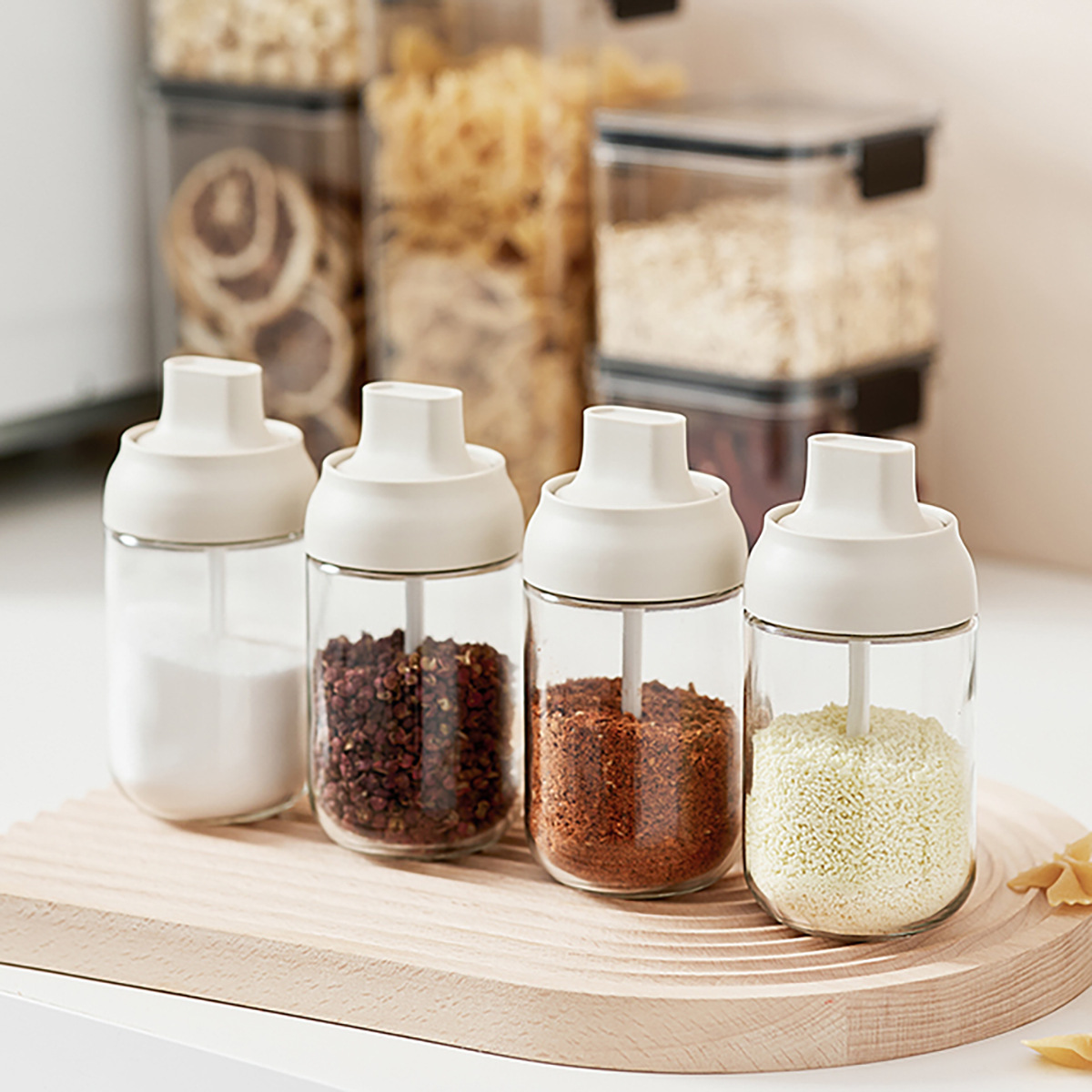 Factory with label moisture-proof lid spoon integrated seasoning bottle seasoning bottle transparent glass monosodium glutamate salt bottle seasoning bottle wholesale