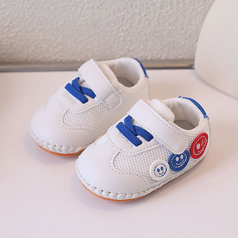 A generation of Spring and Autumn New 011-year-old baby soft-soled toddler shoes for boys and girls baby mesh 3-6-October children