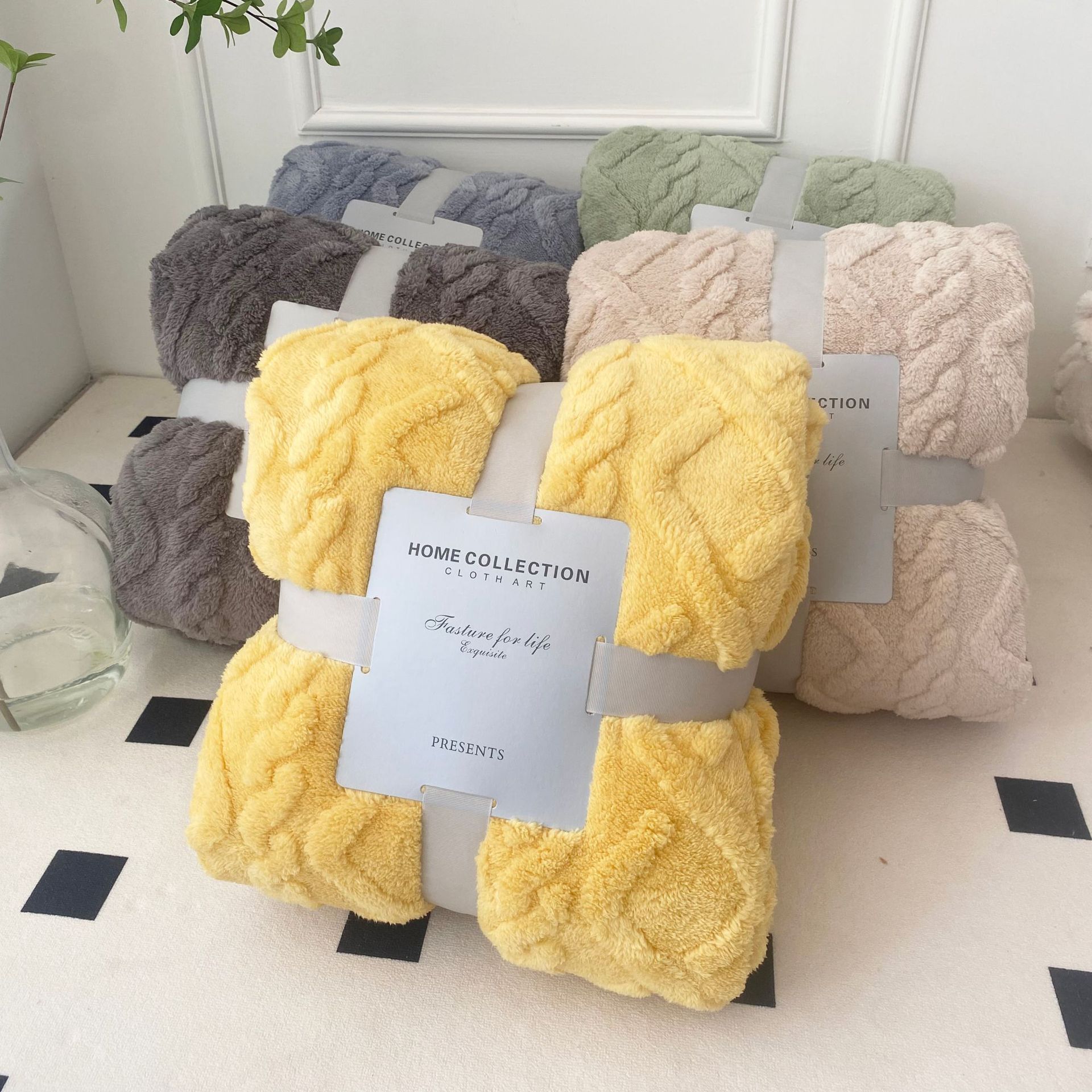 Cross-Border single-layer taffeta blanket coral fleece blanket Four Seasons blanket air conditioning blanket sofa blanket gift pet blanket
