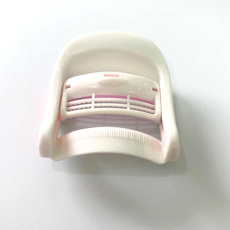1 pair of hot eyelash curling clip curling device hot eyelash clip magic hot Korean hot eyelash clip
