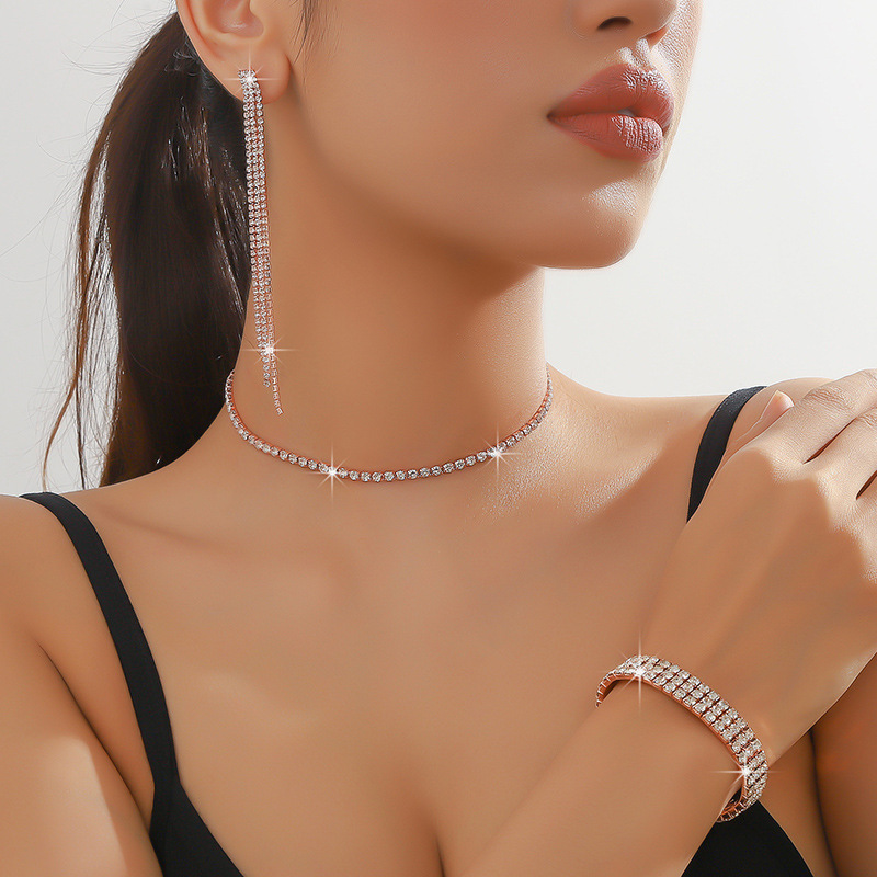 European and American fashion necklace Amazon explosive jewelry full diamond claw chain bracelet earrings necklace rhinestone three-piece suit