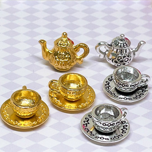 Mini metal teapot coffee pot doll house kitchen Miniature simulation Golden coffee cup set shooting scene