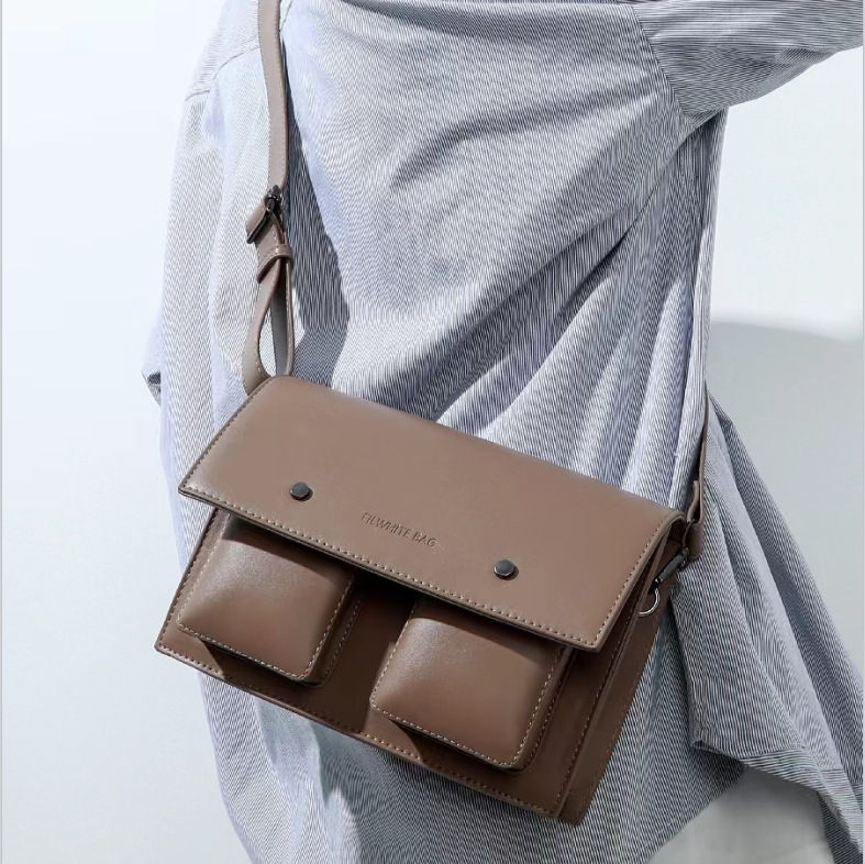 New Men's Bag High-end Sense Small Square Bag Trendy Brand Retro Fashion Men's Crossbody Bag Messenger Bag Shoulder Bag