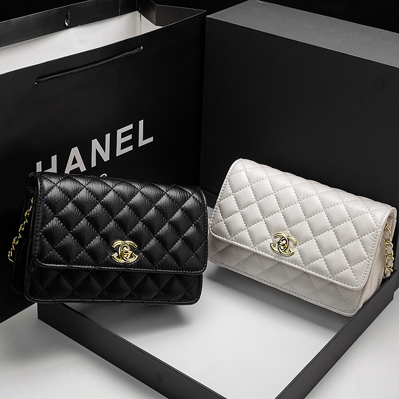High-end Genuine Leather Fragrance Grandma Fortune Bag High-end Rhomboid Women's Bag Shoulder Crossbody Bag Small Golden Ball Chain Bag Supply