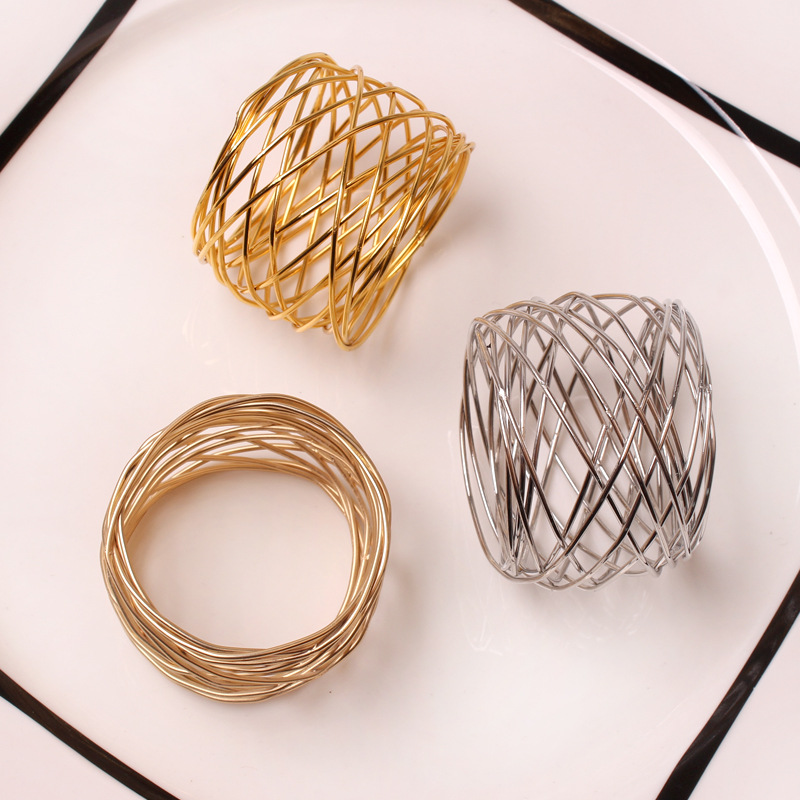 Hand-woven hotel restaurant barbed wire napkin ring mouth cloth ring napkin buckle napkin ring manufacturers wholesale