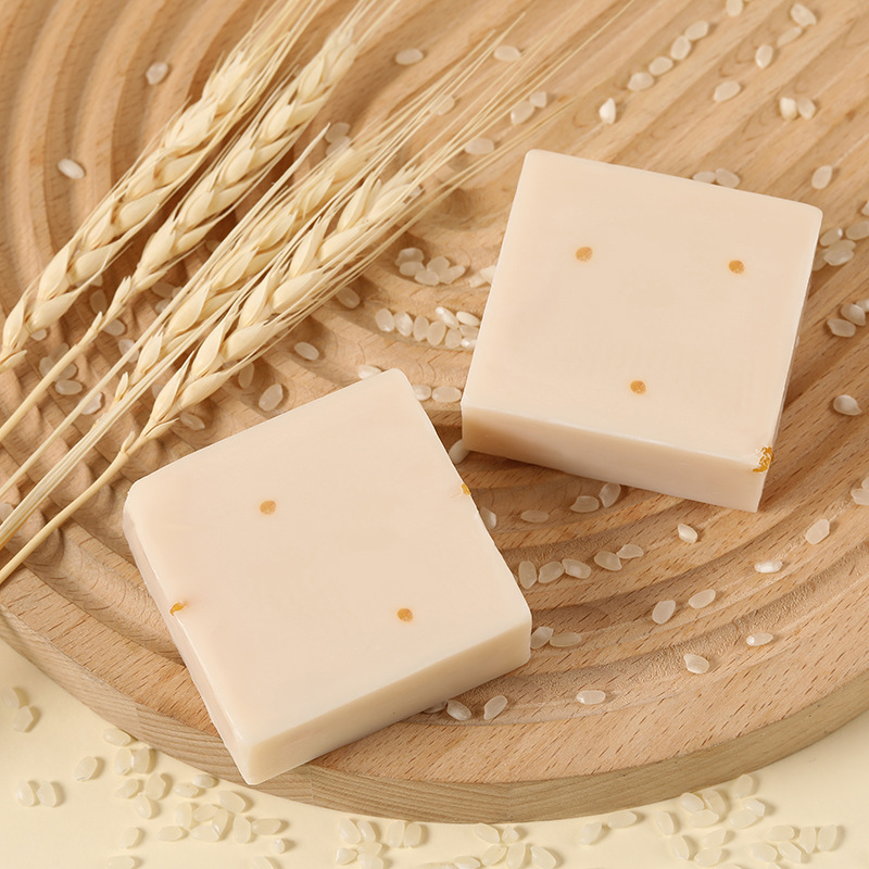 Spot wholesale local handmade rice soap 65g Thailand rice soap cleansing bath soap cold soap