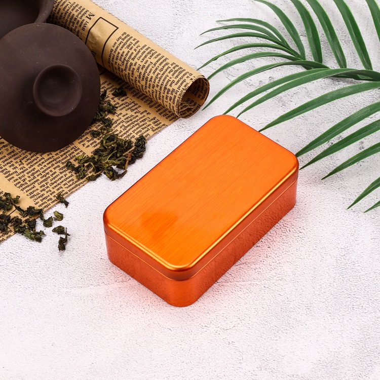 Factory tinplate tea can packaging iron box convenient small storage box brushed tea metal box poker card box