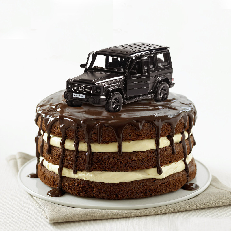 (Boxed simulation 1: 36 big Ben G63 Frosted Black alloy car model Land Rover Bentley simulation pull-back sports car model