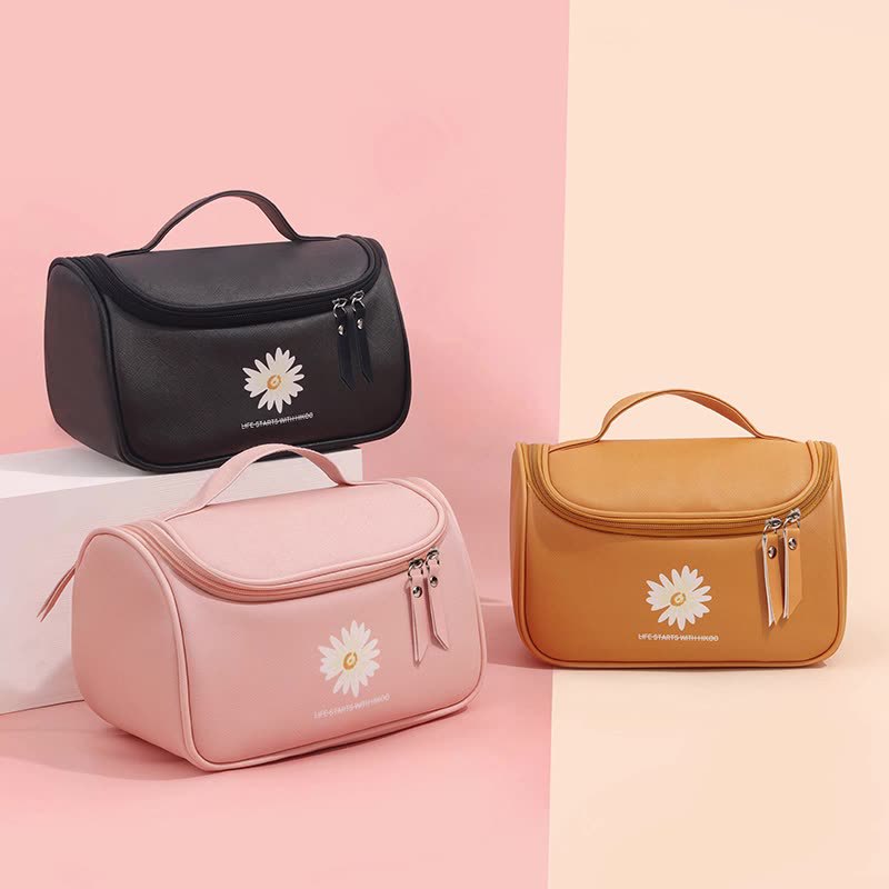 New Waterproof Moisture-proof Large Capacity Portable Curved Bag Cosmetic Bag Bathroom Makeup Storage Finishing Bag Storage Bag