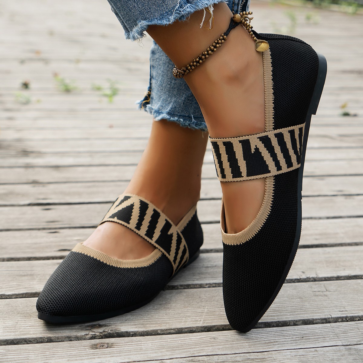 Europe and the United States cross-border retro foreign trade plus size flat heel solid color fly woven casual pointed low mouth shoes women's work loafers