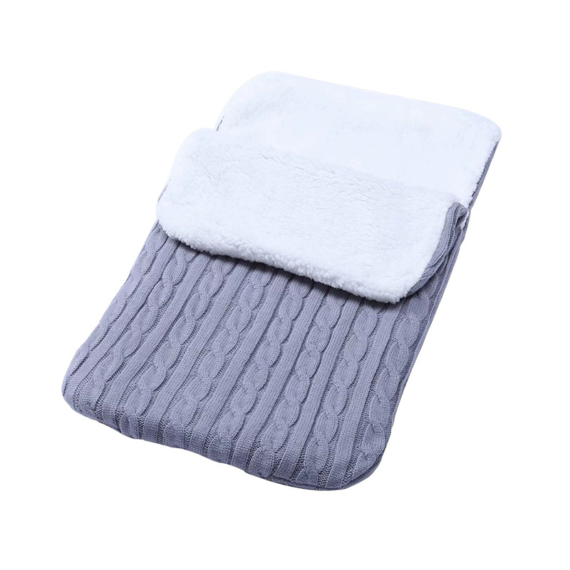Baby velvet sleeping bag European and American autumn and winter baby stroller sleeping bag outdoor baby knitted sleeping bag wool wholesale