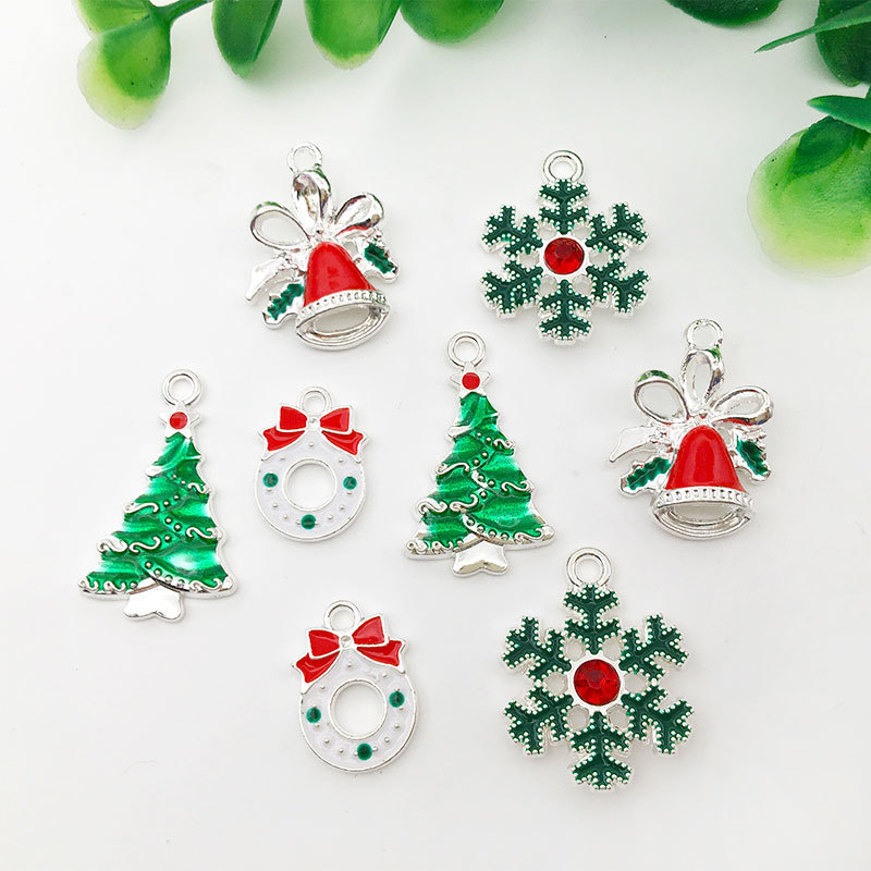1つのクリスマスツリーの雪の鈴diy合金の部品のブレスレットのネックレスのキーホルダーの小さいペンダントの油の小さいペンダント|undefined