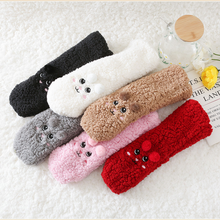 Winter foot warmer socks for women Japanese cute thickened plus velvet warm floor socks for postpartum period coral velvet sleep socks