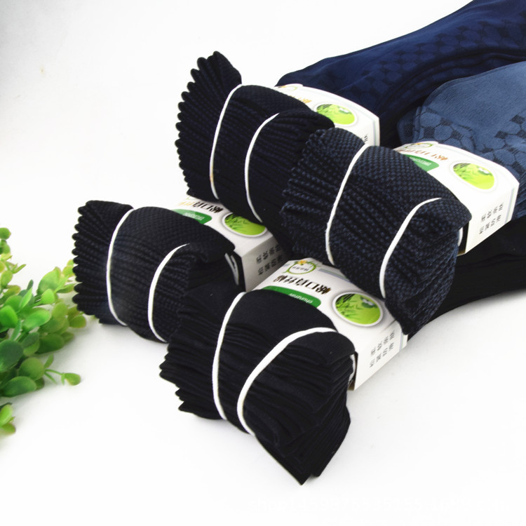 Factory wholesale men's stockings spring and summer thin wide mouth loose mid-calf sweat-absorbent breathable socks for middle-aged and elderly people with heel