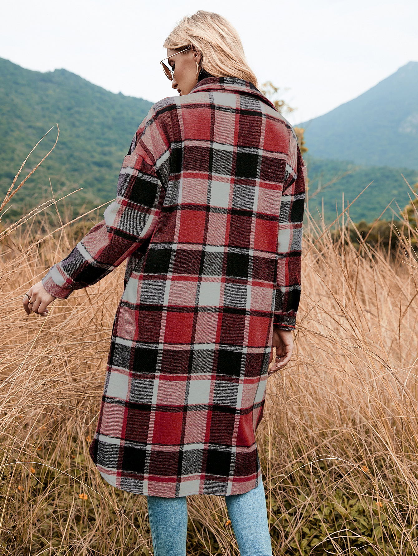 2022 autumn and winter European and American temperament windbreaker coat side slit lapel loose woolen plaid shirt coat in stock_voghion.com