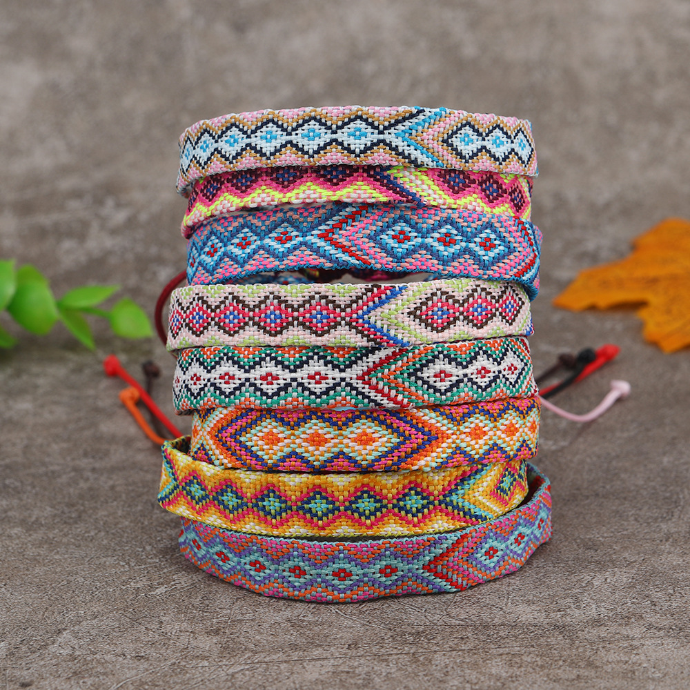 Europe and the United States hot sale Nepal hand woven colorful plaid lucky bracelet bohemian friendship hand rope