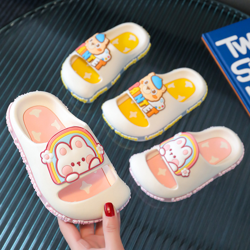 Children's Slippers Summer Girls Boys' Luminous Shoes Cute Indoor Soft Bottom Anti-Slip Sandals for Kids and Babies