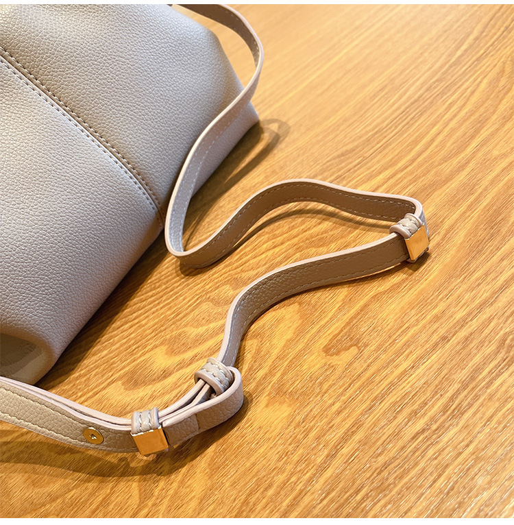 Marchio di nicchia francese 2021 Nuovo arrivo Borsa per il pranzo in tinta unita abbinata Borsa a tracolla alla moda europea e americana per le donne_voghion.com
