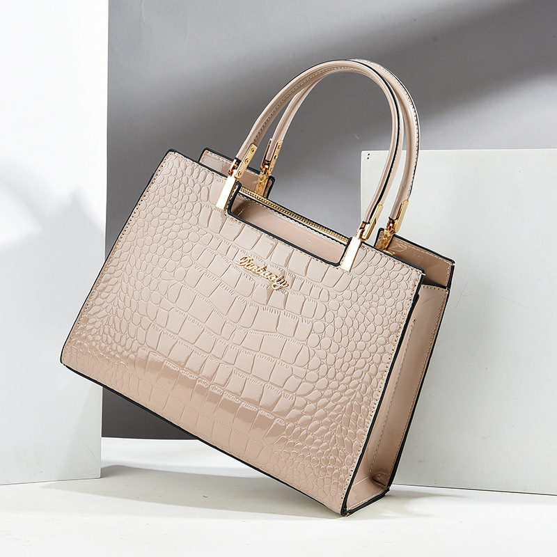 Atmospheric Mother Bag All-match 2024 Summer New Fashion Handbag Middle-aged Hot Women's Bag Shoulder Crossbody Bag