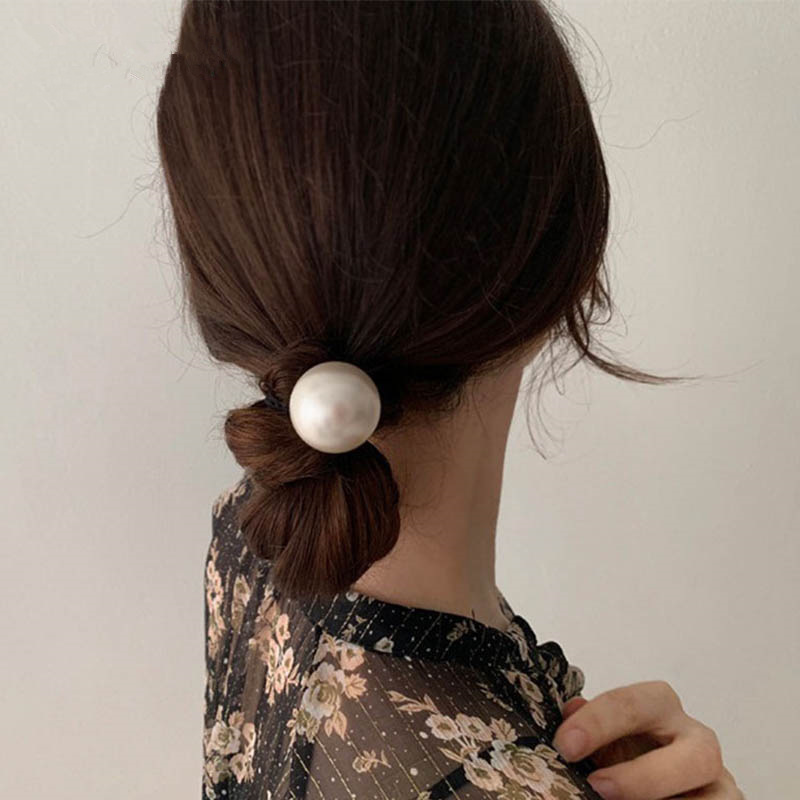 Fashionable Simple Leather Band Korean Style Hair Rope Hair Rope Women's Chanel Pearl Large Intestine Hair Ring Hair Flower All-match Commuter Jewelry