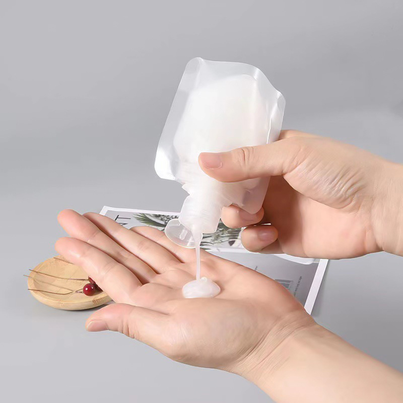 Skin care products sub-bottled travel water milk sub-packaging bag 30ml washing and protection small sample bag disposable portable lotion bottle