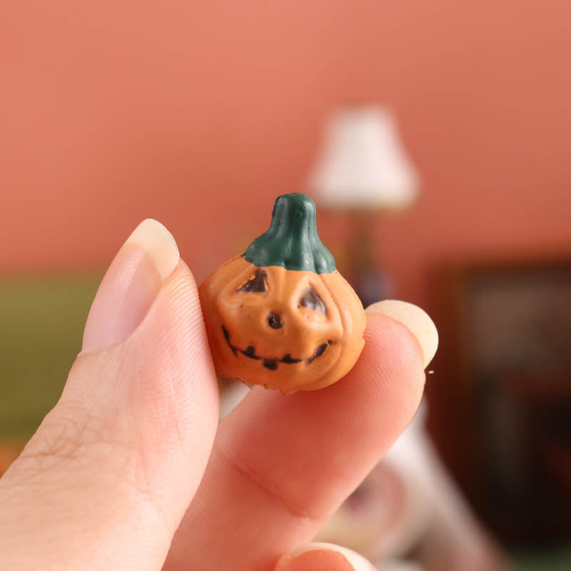 Miniature food play Halloween pumpkin mini model 1:12 points doll house decoration dollhouse pocket