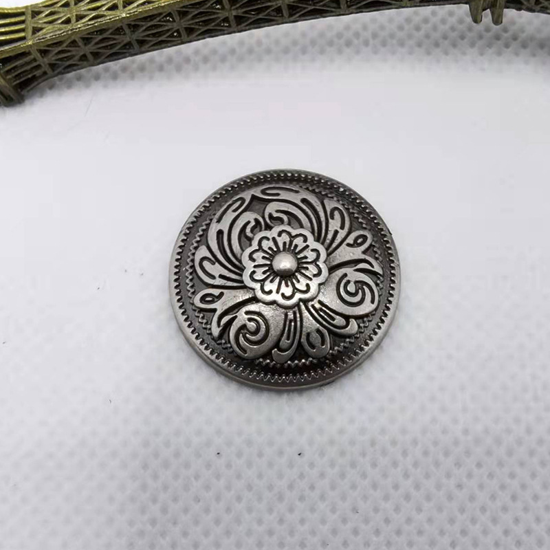 Factory wholesale luggage hole shoes accessories retro handmade diy alloy ancient silver diameter 23mm Tang grass flower Rivet