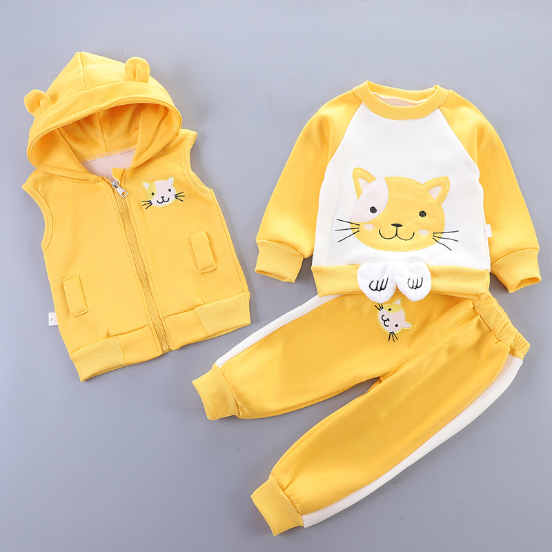 Winter cartoon winter clothing for boys and girls new children's clothing children's suit baby bear plus velvet 3-piece set 0-2-5 years old