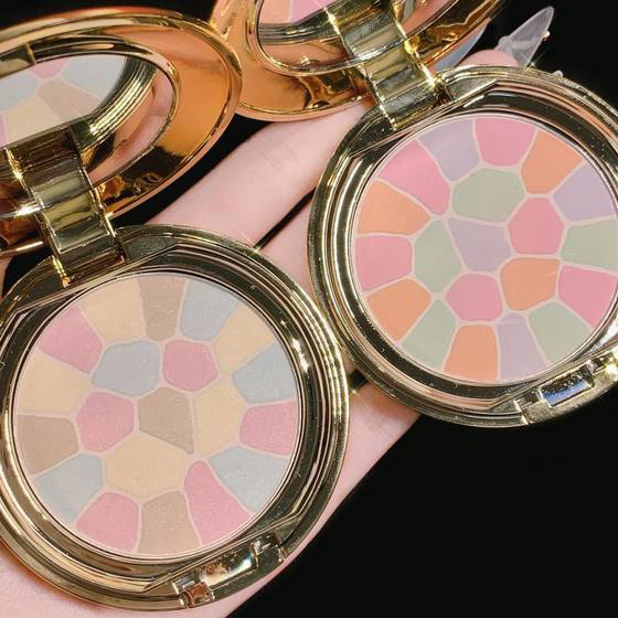 GUICAMI Japanese style E big cake happy face honey cake oil control long-lasting finishing makeup Five-Flower meat powder cake makeup