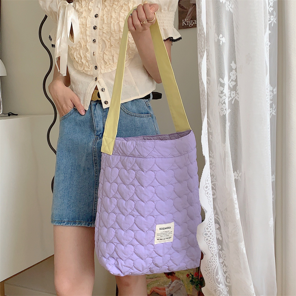 38241 ins new contrast color shoulder bag student female practical large capacity mummy bag quilted shoulder bag female_voghion.com