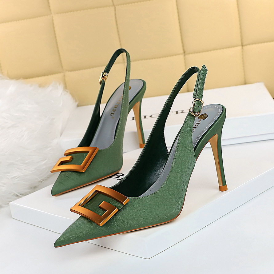 1932-8 Sexy Nightclub Slim Heel Ultra High Heel Shallow Pocket Metal Buckle Single Shoe PU Material Adult Suitable