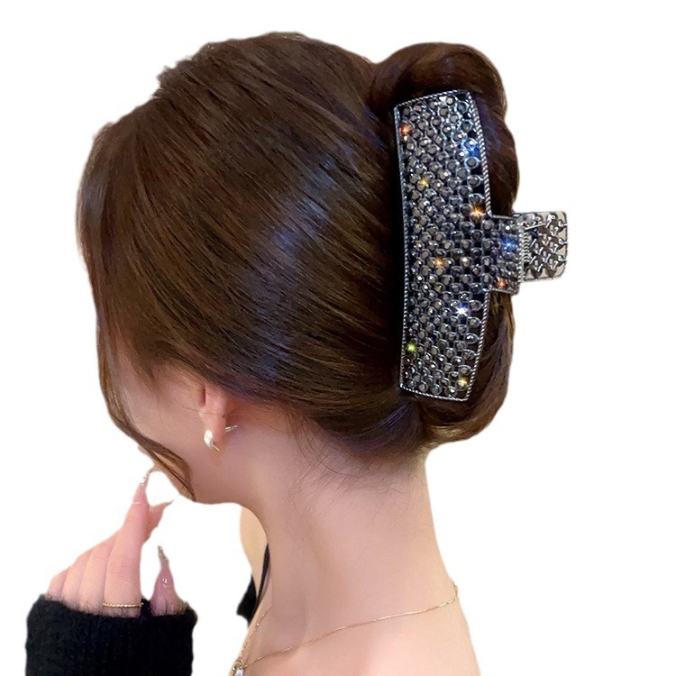 Voll Diamant Metall Hoerklammer Damen High-End Hoeraccessoiren Mëttel a Grouss Shark Clip Réck vum Kapp Hoerklammer Cyber ​​Promi Hoerklammer Kappbedeckung_voghion.com