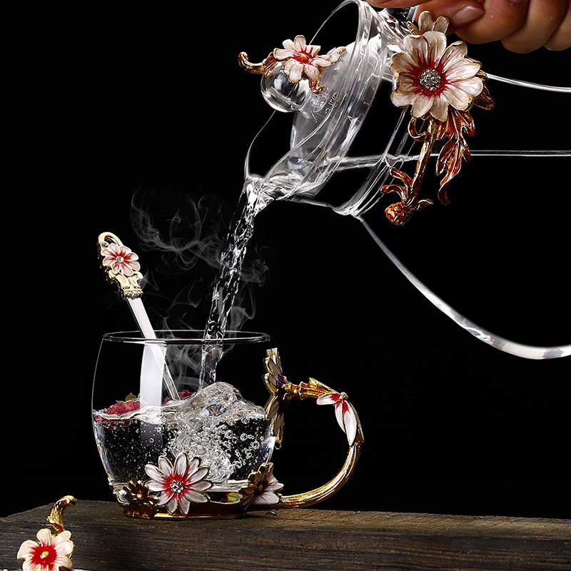 Factory wholesale round enamel color water cup high temperature crystal glass cup luxury transparent tea cup holiday gift